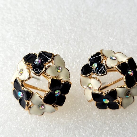 Floral Small Earrings Black and White Floral Earrings - Picture 4 of 8